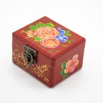 باکس کادویی چوبی _ نقاشی طرح گل_ابعاد 6*7_رنگ قرمز