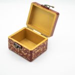باکس کادویی چوبی _ نقاشی طرح گل_ابعاد 6*7_رنگ زرشکی