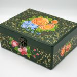 باکس کادویی چوبی _ نقاشی طرح گل _ابعاد 13*17_رنگ سبز