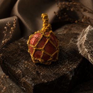 آویز گردنی _ تامپل _ جاسپر _ بافت زرد