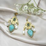گوشواره آویز برنج _ طرح گل _ نگین الماسی فیروزه _ آویز مرواریدی