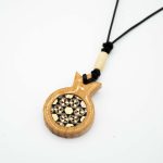 گردنبند خاتم کاری _ چوبی _ طرح انار