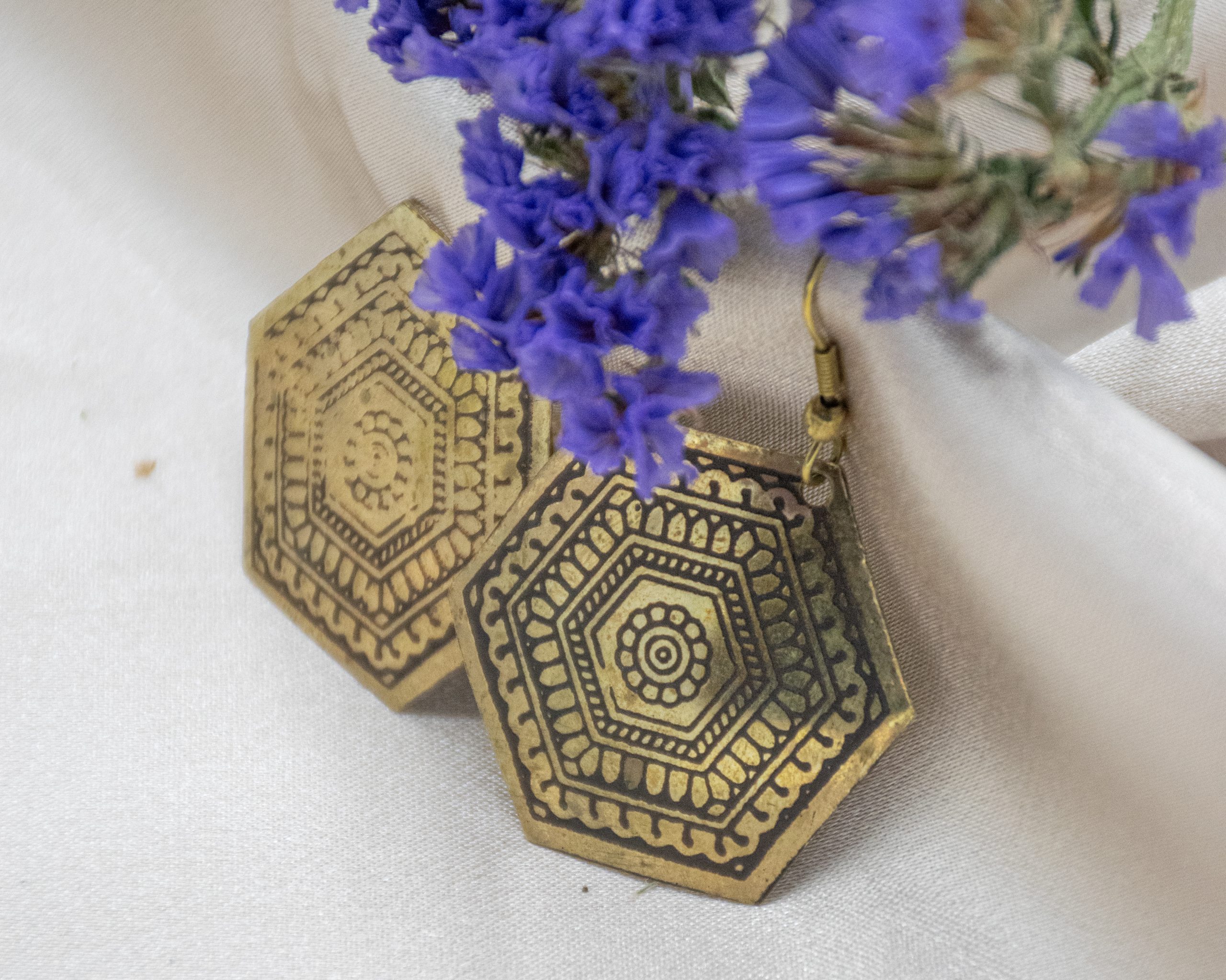 گوشواره آویز برنج 5 ضلعی طرحدار